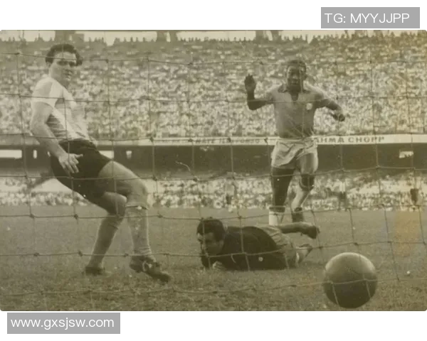 当年意大利足球的辉煌岁月与传奇球星的精彩瞬间回顾